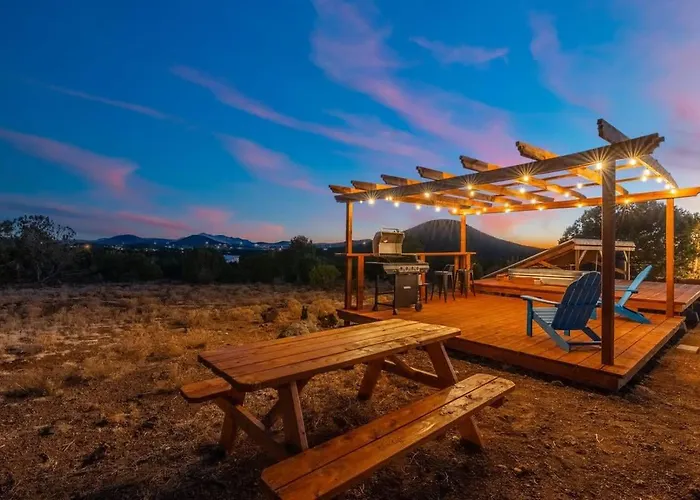 Tranquil 12-acre Haven By Grand Canyon Awaits *