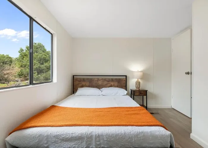 Tranquil 12-acre Haven By Grand Canyon Awaits Holiday home Williams