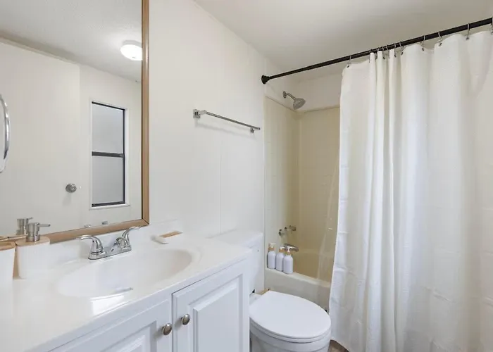 Tranquil 12-acre Haven By Grand Canyon Awaits Holiday home *